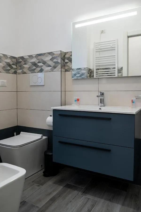 Апартаменты L'Arche Lodovico Il Moro - House On The Navigli River Милан Италия